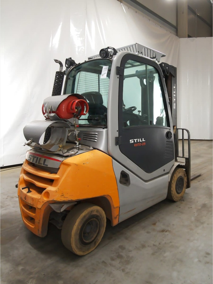 STILL RX70-25T - Carrello elevatore a gas: foto 3 STILL RX70-25T - Carrello elevatore a gas: foto 3