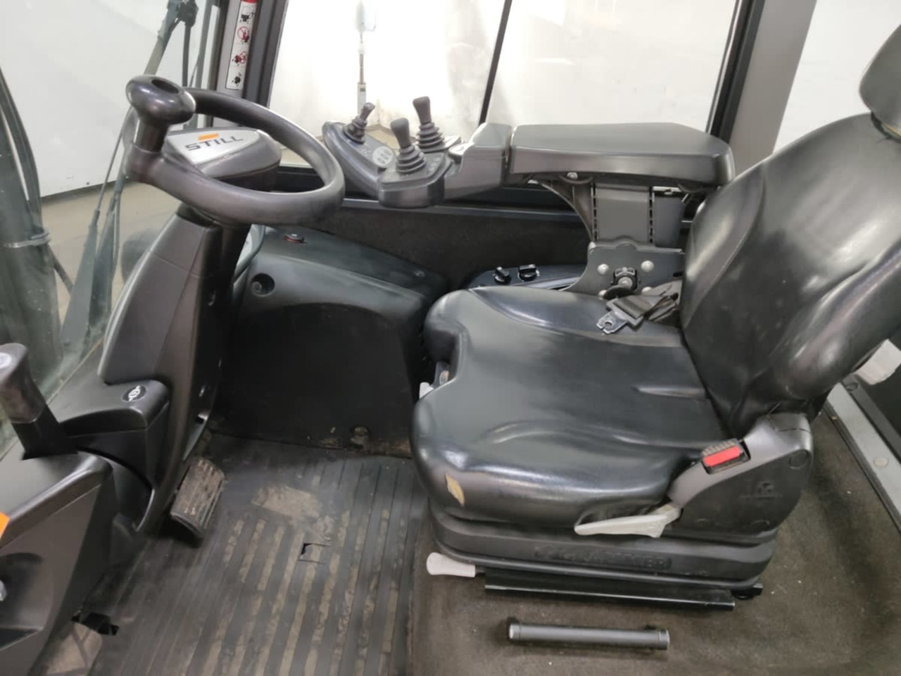 STILL RX70-40 - Carrello elevatore diesel: foto 4 STILL RX70-40 - Carrello elevatore diesel: foto 4