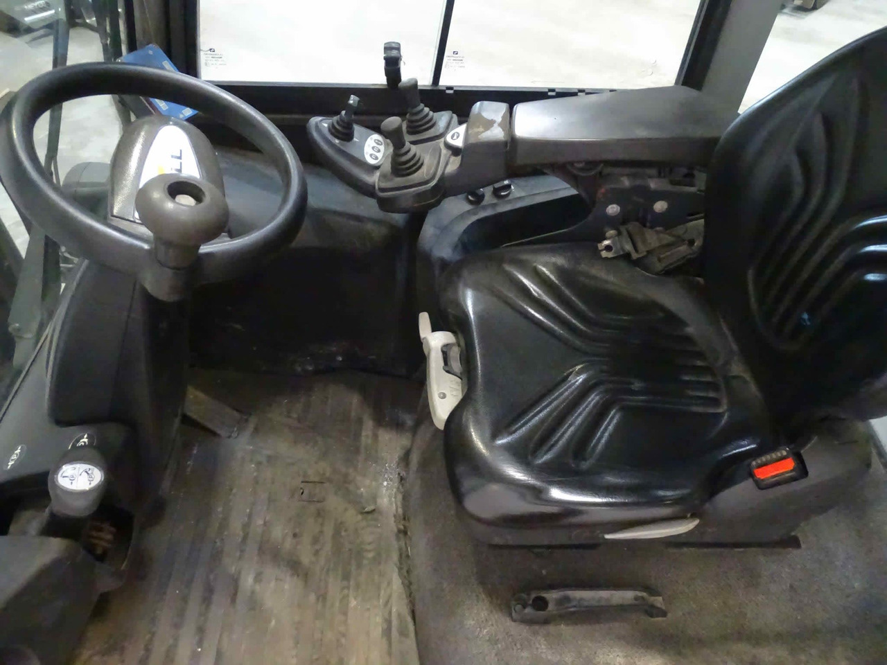 STILL RX70-40 - Carrello elevatore diesel: foto 4 STILL RX70-40 - Carrello elevatore diesel: foto 4