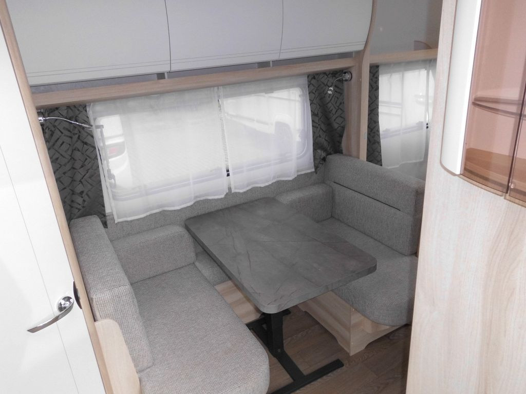 Hobby De Luxe 460 SFf 1500kg. Ambiente, FBH - Caravan: foto 5 Hobby De Luxe 460 SFf 1500kg. Ambiente, FBH - Caravan: foto 5