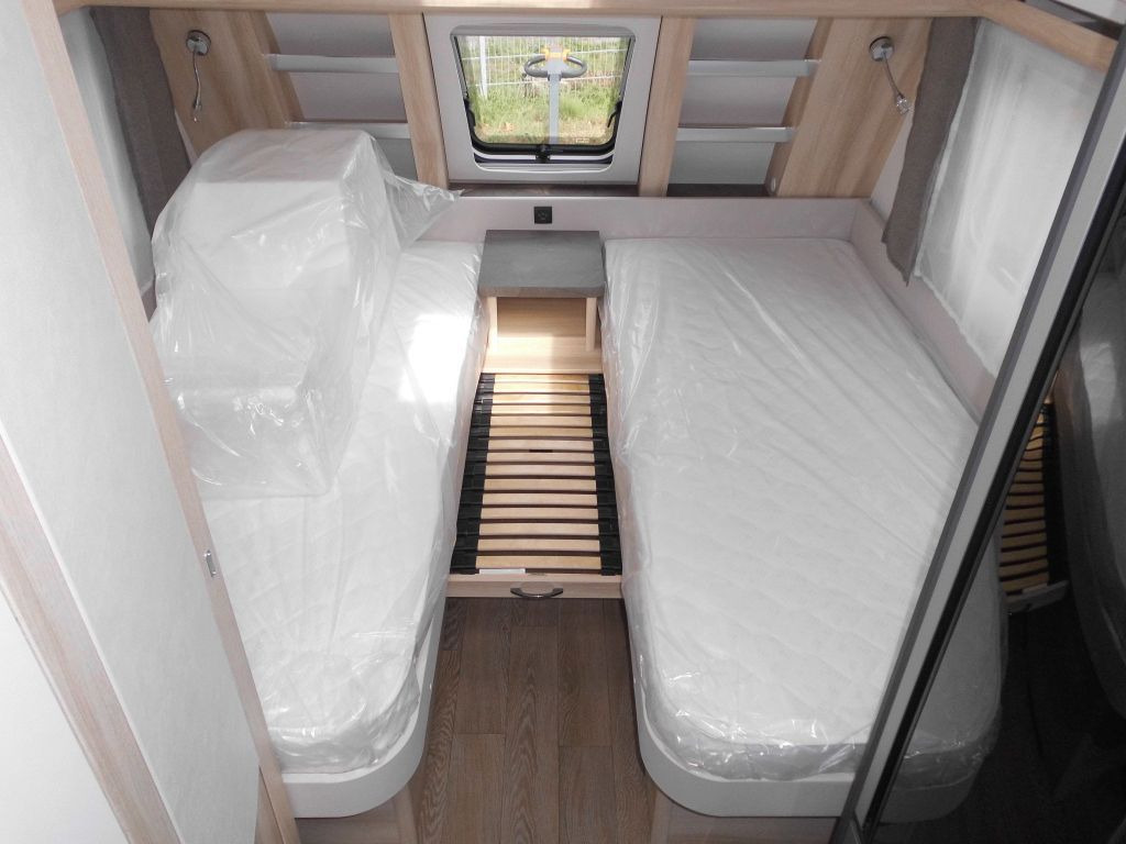 Caravan Hobby De Luxe 495 UL 2026 AUTARK 1800kg. Ambiente++: foto 13