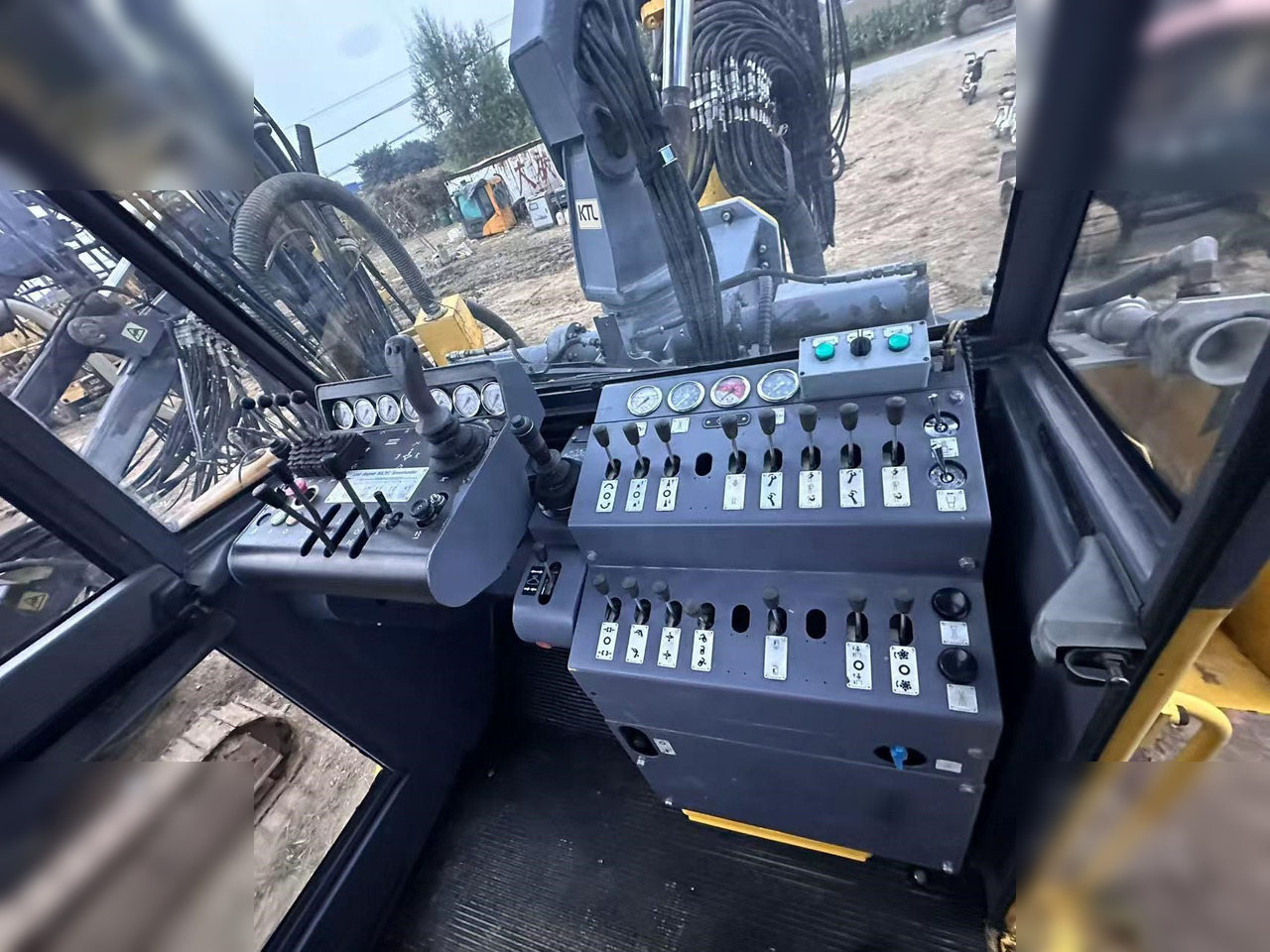 2008 ATLAS COPCO BOLTEC LC - Perforatrice direzionale: foto 4 2008 ATLAS COPCO BOLTEC LC - Perforatrice direzionale: foto 4