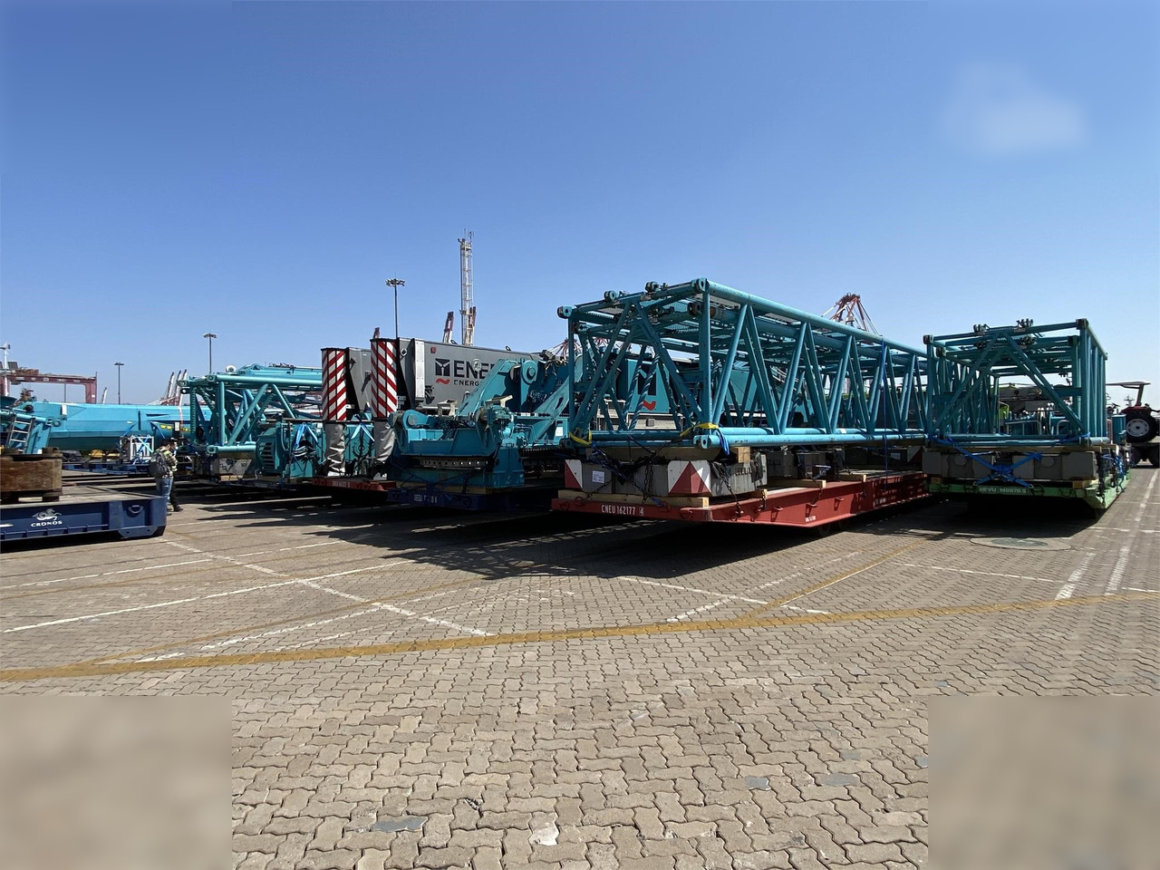 Gru cingolata 2009 LIEBHERR LTR11200: foto 1