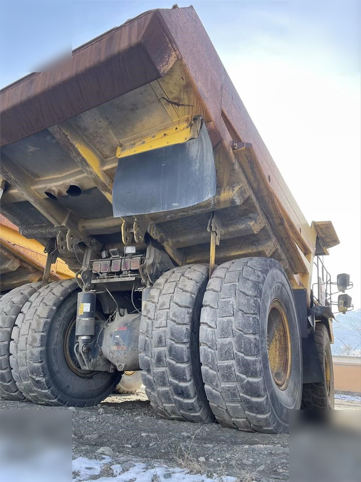 2011 KOMATSU HD465-7 - Dumper rigido: foto 5 2011 KOMATSU HD465-7 - Dumper rigido: foto 5