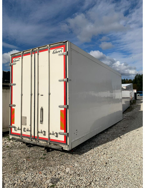 Ekeri COOLER BOX FOR MERCEDES TRUCK 7100mm / SUPRA 850 NORDIC - Cassa frigo: foto 2 Ekeri COOLER BOX FOR MERCEDES TRUCK 7100mm / SUPRA 850 NORDIC - Cassa frigo: foto 2