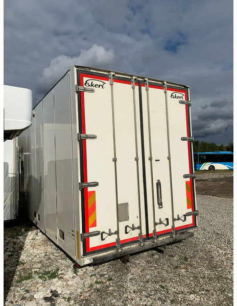 Ekeri COOLER BOX FOR MERCEDES TRUCK 7100mm / SUPRA 850 NORDIC - Cassa frigo: foto 4 Ekeri COOLER BOX FOR MERCEDES TRUCK 7100mm / SUPRA 850 NORDIC - Cassa frigo: foto 4