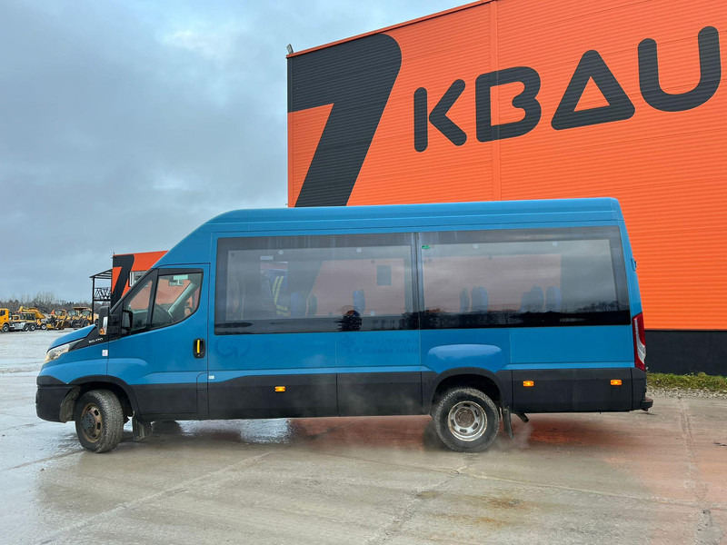Iveco Daily 50C17 5 PCS AVAILABLE / EURO 6 / 18 SEATS + 8 STANDING / AC / AUXILIARY HEATING - Autobus extraurbano: foto 4 Iveco Daily 50C17 5 PCS AVAILABLE / EURO 6 / 18 SEATS + 8 STANDING / AC / AUXILIARY HEATING - Autobus extraurbano: foto 4
