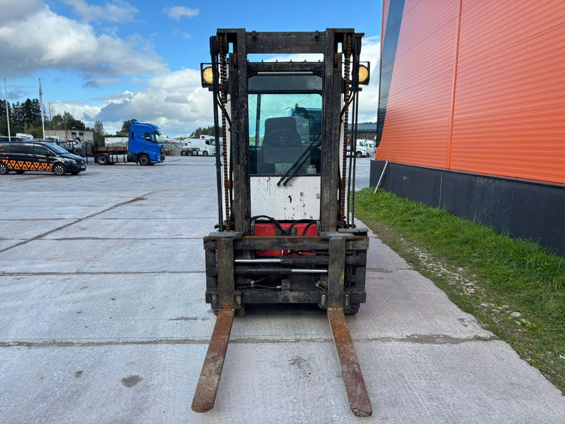 Kalmar DB 4-500 - Carrello elevatore diesel: foto 2 Kalmar DB 4-500 - Carrello elevatore diesel: foto 2