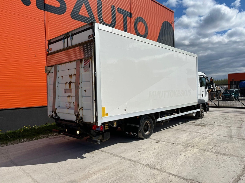 MAN TGL 12.240 4x2 BOX L=6812 mm - Autocarro furgonato: foto 5 MAN TGL 12.240 4x2 BOX L=6812 mm - Autocarro furgonato: foto 5