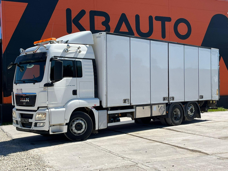 MAN TGS 26.440 6x2 BOX L=8443 mm - Autocarro furgonato: foto 1 MAN TGS 26.440 6x2 BOX L=8443 mm - Autocarro furgonato: foto 1