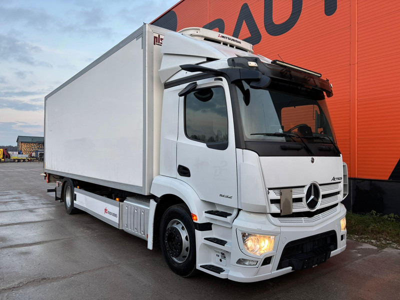 Mercedes-Benz Actros 1832 4x2 Mitsubishi TDJS50DA / BOX L=7711 mm - Autocarro frigorifero: foto 4 Mercedes-Benz Actros 1832 4x2 Mitsubishi TDJS50DA / BOX L=7711 mm - Autocarro frigorifero: foto 4