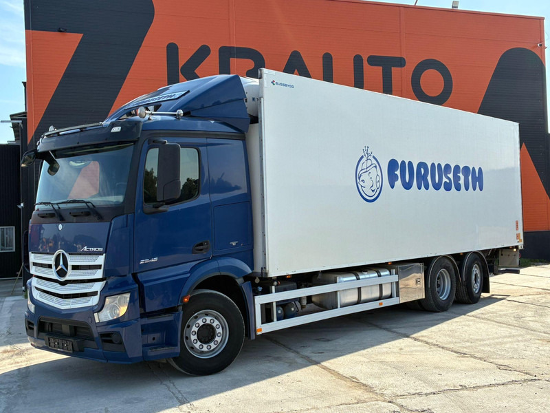 Mercedes-Benz Actros 2548 6x2*4 THERMOKING T-1200R / BOX L=9013 mm - Autocarro frigorifero: foto 1 Mercedes-Benz Actros 2548 6x2*4 THERMOKING T-1200R / BOX L=9013 mm - Autocarro frigorifero: foto 1