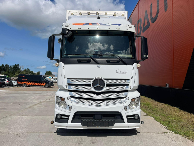 Mercedes-Benz Actros 2551 6x2*4 BOX L=7401mm - Autocarro furgonato: foto 3 Mercedes-Benz Actros 2551 6x2*4 BOX L=7401mm - Autocarro furgonato: foto 3