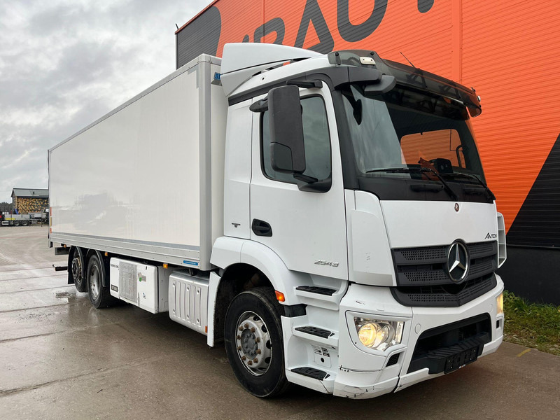 Mercedes-Benz Antos 2543 6x2*4 THERMOKING UT 800 / BOX L=7604 - Autocarro frigorifero: foto 3 Mercedes-Benz Antos 2543 6x2*4 THERMOKING UT 800 / BOX L=7604 - Autocarro frigorifero: foto 3