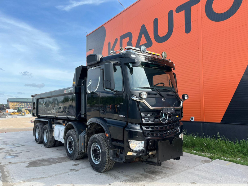 Mercedes-Benz Arocs 3253 8x4 RETARDER / SNOW PLOW EQUIPMENT - Autocarro ribaltabile: foto 4 Mercedes-Benz Arocs 3253 8x4 RETARDER / SNOW PLOW EQUIPMENT - Autocarro ribaltabile: foto 4