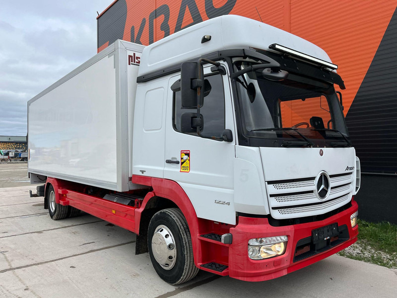 Mercedes-Benz Atego 1224 4x2 NEW ENGINE ! / BOX L=7548 mm - Autocarro furgonato: foto 3 Mercedes-Benz Atego 1224 4x2 NEW ENGINE ! / BOX L=7548 mm - Autocarro furgonato: foto 3