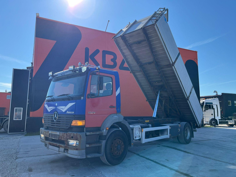 Mercedes-Benz Atego 1828 4x2 FULL STEEL / BOX L=6481 mm - Autocarro ribaltabile: foto 2 Mercedes-Benz Atego 1828 4x2 FULL STEEL / BOX L=6481 mm - Autocarro ribaltabile: foto 2
