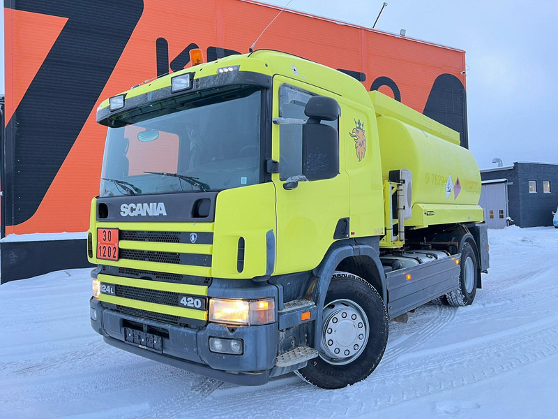Scania P 124 4x2 TANK 13000 l / ADR AT / RETARDER - Camion cisterna: foto 2 Scania P 124 4x2 TANK 13000 l / ADR AT / RETARDER - Camion cisterna: foto 2