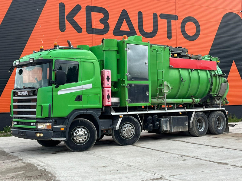 Scania R124 8x4 TANK 12000 l / VACUUM Disab P210/9 - 7800 m3/h / 1182 hours - Autospurgo: foto 1 Scania R124 8x4 TANK 12000 l / VACUUM Disab P210/9 - 7800 m3/h / 1182 hours - Autospurgo: foto 1
