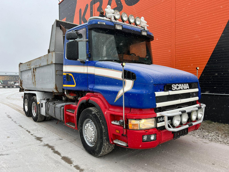 Scania T 144 460 6x2 V8 TORPEDO / FULL STEEL / DRUM BRAKES / BIG AXLE / BOX L=4701 mm - Autocarro ribaltabile: foto 4 Scania T 144 460 6x2 V8 TORPEDO / FULL STEEL / DRUM BRAKES / BIG AXLE / BOX L=4701 mm - Autocarro ribaltabile: foto 4