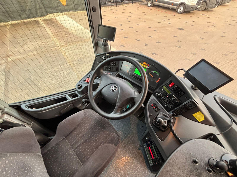 Autobus extraurbano Setra S 417 UL 6x2*4 WC / AC / AUXILIARY HEATER / WHEELCHAIR LIFT: foto 9 Autobus extraurbano Setra S 417 UL 6x2*4 WC / AC / AUXILIARY HEATER / WHEELCHAIR LIFT: foto 9