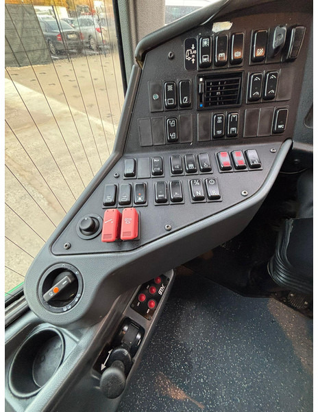 Autobus extraurbano Setra S 417 UL 6x2*4 WC / AC / AUXILIARY HEATER / WHEELCHAIR LIFT: foto 14 Autobus extraurbano Setra S 417 UL 6x2*4 WC / AC / AUXILIARY HEATER / WHEELCHAIR LIFT: foto 14