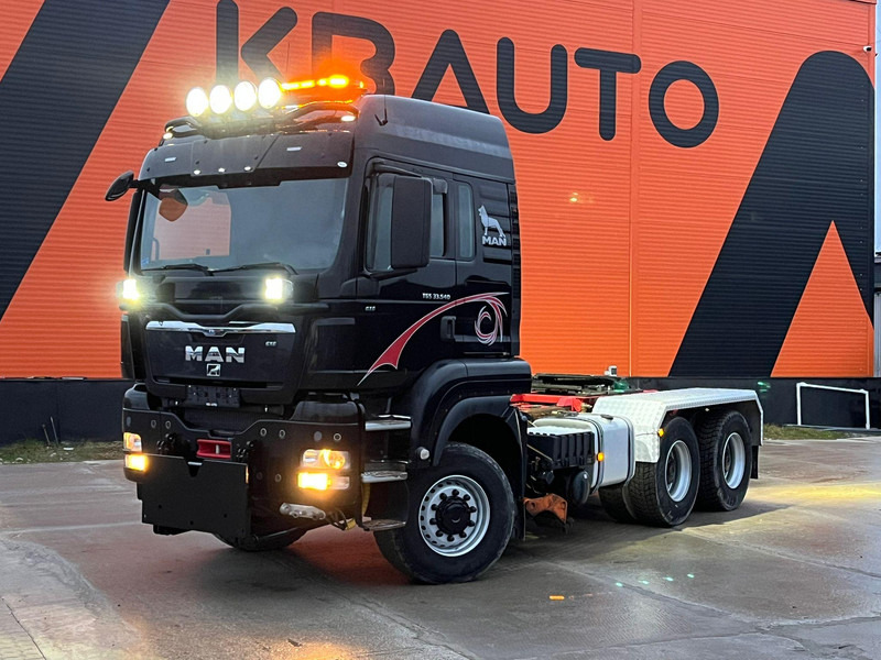 MAN TGS 33.540 6x6 UNDERBODY SCRAPER / HYDRAULICS - Trattore stradale: foto 1 MAN TGS 33.540 6x6 UNDERBODY SCRAPER / HYDRAULICS - Trattore stradale: foto 1