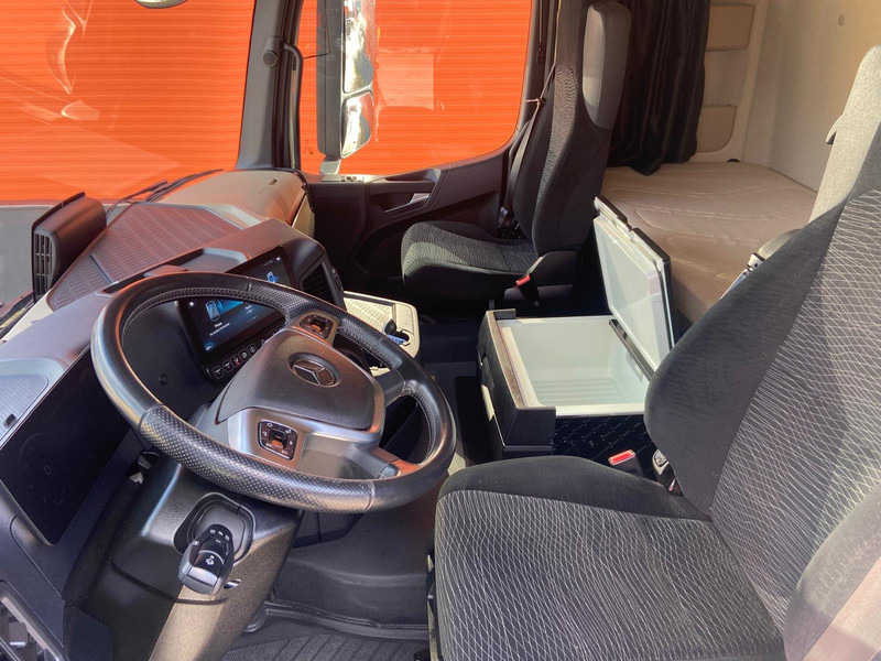 Leasing di Mercedes-Benz Actros F 2553 6x2 BIG SPACE Mercedes-Benz Actros F 2553 6x2 BIG SPACE: foto 20
