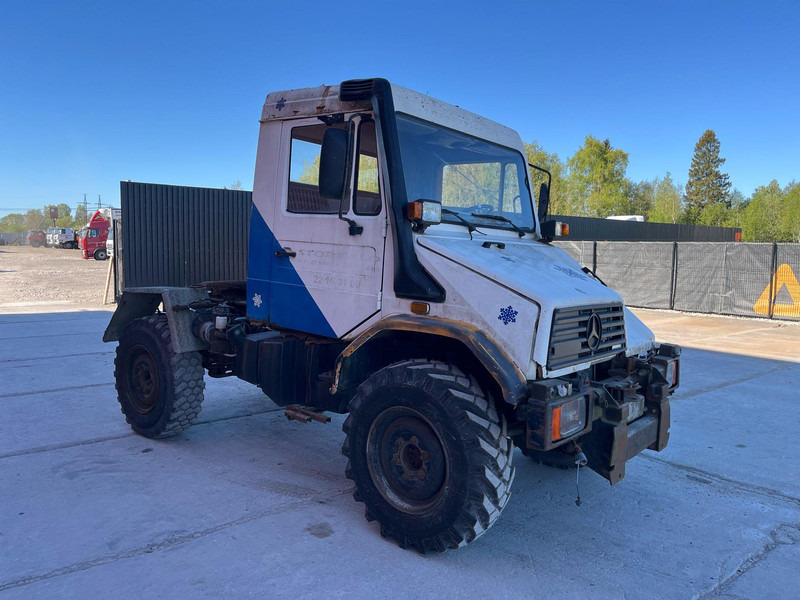 Mercedes-Benz Unimog U130 4x4 - Trattore stradale: foto 4 Mercedes-Benz Unimog U130 4x4 - Trattore stradale: foto 4