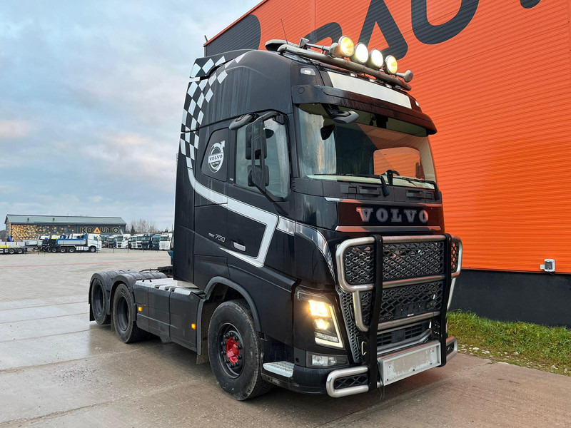 Volvo FH 16 750 6x4 GCW 80 ton / RETARDER / HYDRAULICS / TANDEM AXLE LIFT - Trattore stradale: foto 4 Volvo FH 16 750 6x4 GCW 80 ton / RETARDER / HYDRAULICS / TANDEM AXLE LIFT - Trattore stradale: foto 4