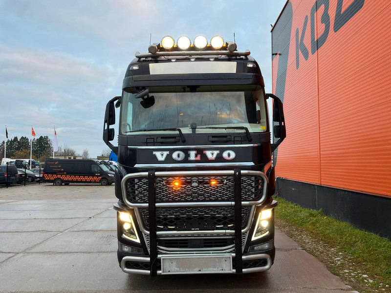 Volvo FH 16 750 6x4 GCW 80 ton / RETARDER / HYDRAULICS / TANDEM AXLE LIFT - Trattore stradale: foto 3 Volvo FH 16 750 6x4 GCW 80 ton / RETARDER / HYDRAULICS / TANDEM AXLE LIFT - Trattore stradale: foto 3