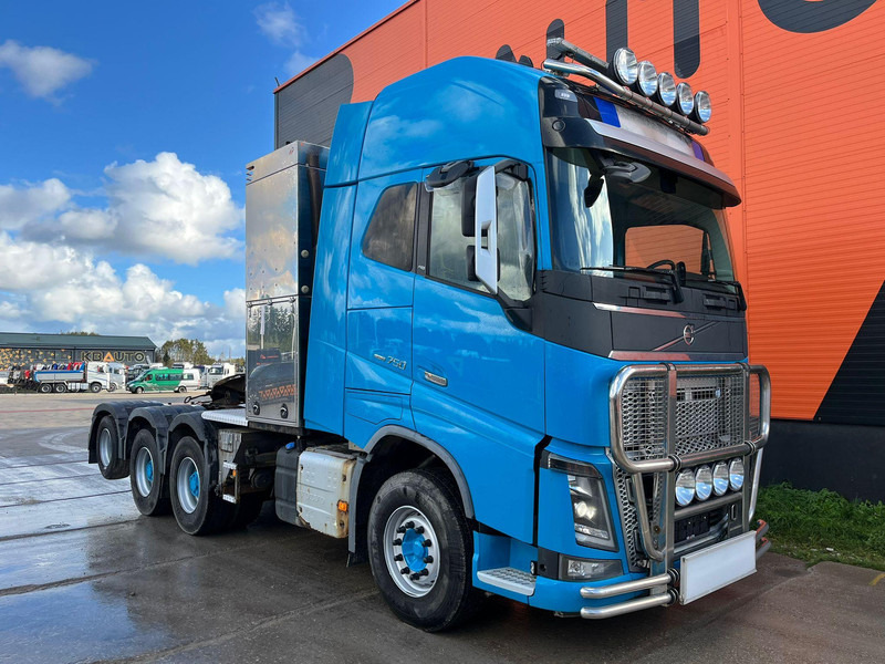 Volvo FH 16 750 8x4 GCW 130 ton / GLOBE XL / HYDRAULICS / BIG AXLES - Trattore stradale: foto 3 Volvo FH 16 750 8x4 GCW 130 ton / GLOBE XL / HYDRAULICS / BIG AXLES - Trattore stradale: foto 3