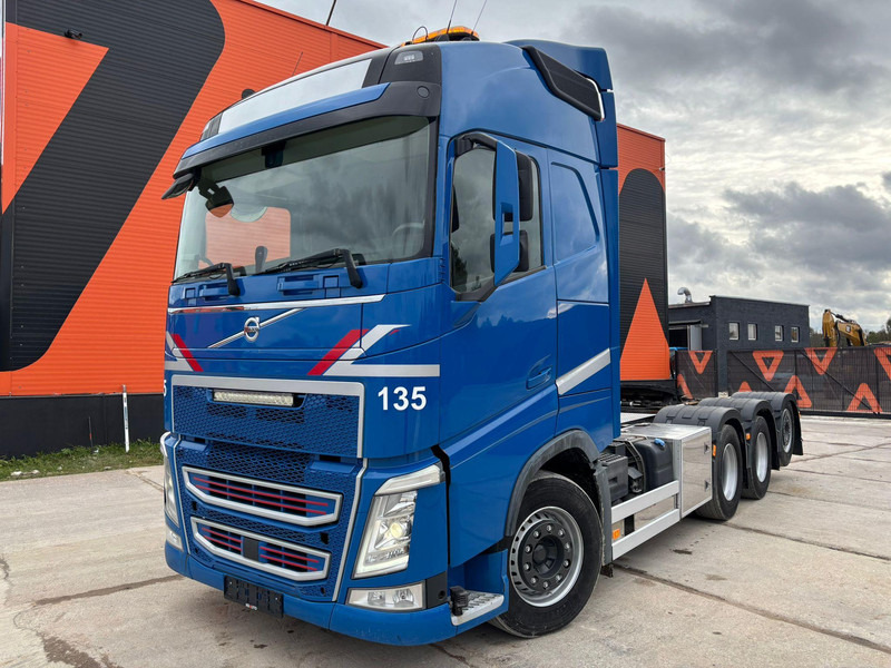 Volvo FH 500 8x4*4 GCW 70 ton / PTO - Trattore stradale: foto 2 Volvo FH 500 8x4*4 GCW 70 ton / PTO - Trattore stradale: foto 2