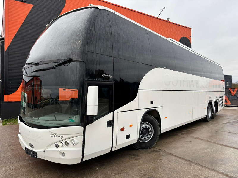 Volvo B12B Beulas Glory 6x2*4 61 SEATS / AC / AUXILIARY HEATING / WC - Pullman: foto 3 Volvo B12B Beulas Glory 6x2*4 61 SEATS / AC / AUXILIARY HEATING / WC - Pullman: foto 3