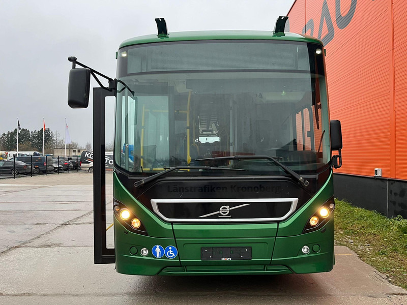Volvo B8RLE 8900 6x2 AC / AUXILIARY HEATER / WHEELCHAIR RAMP - Autobus urbano: foto 2 Volvo B8RLE 8900 6x2 AC / AUXILIARY HEATER / WHEELCHAIR RAMP - Autobus urbano: foto 2