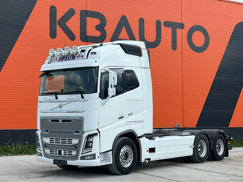 Volvo FH 16 650 6x2 9 TON FRONT AXLE / RETARDER / CHASSIS L=6100 mm - Autocarro telaio: foto 1 Volvo FH 16 650 6x2 9 TON FRONT AXLE / RETARDER / CHASSIS L=6100 mm - Autocarro telaio: foto 1