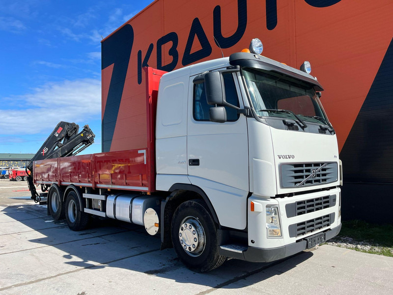 Volvo FH 440 6x2 HIAB 144E-3 / PLATFORM L=7061 mm - Autocarro con pianale/ Cassone fisso, Camion con gru: foto 4 Volvo FH 440 6x2 HIAB 144E-3 / PLATFORM L=7061 mm - Autocarro con pianale/ Cassone fisso, Camion con gru: foto 4