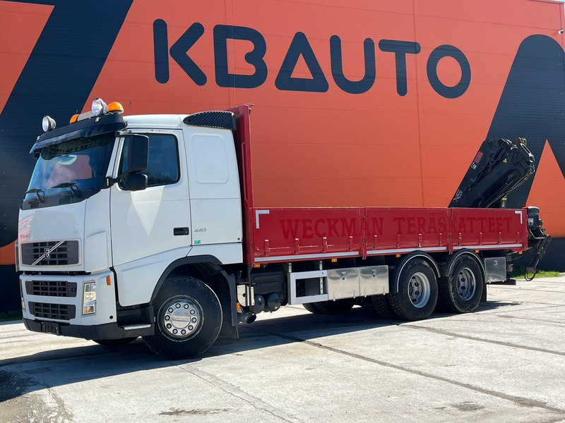 Volvo FH 440 6x2 HIAB 144E-3 / PLATFORM L=7061 mm - Autocarro con pianale/ Cassone fisso, Camion con gru: foto 2 Volvo FH 440 6x2 HIAB 144E-3 / PLATFORM L=7061 mm - Autocarro con pianale/ Cassone fisso, Camion con gru: foto 2
