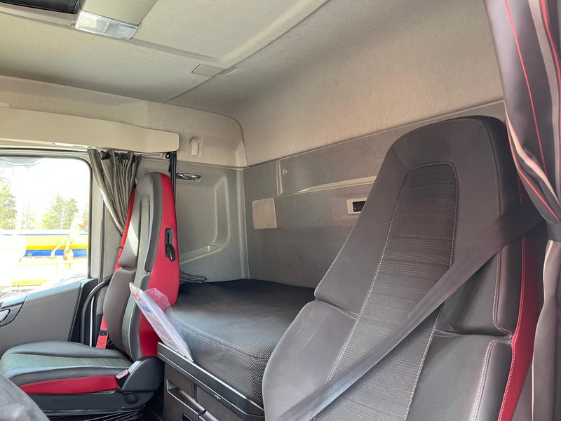 Leasing di Volvo FH 460 6x2*4 FOR SALE AS CHASSIS / CHASSIS L=7400 mm Volvo FH 460 6x2*4 FOR SALE AS CHASSIS / CHASSIS L=7400 mm: foto 16