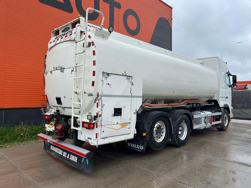 Volvo FH 500 6x2 TANK 18300 l / 4000 + 5000 + 5000 + 4300 l - Camion cisterna: foto 5 Volvo FH 500 6x2 TANK 18300 l / 4000 + 5000 + 5000 + 4300 l - Camion cisterna: foto 5