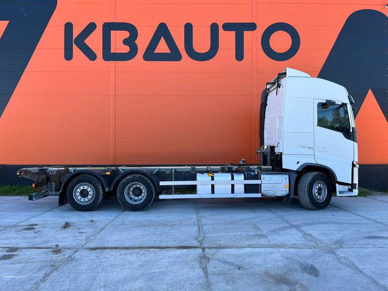 Volvo FH 540 6x2 RETARDER - Autocarro portacontainer/ Caisse interchangeable: foto 4 Volvo FH 540 6x2 RETARDER - Autocarro portacontainer/ Caisse interchangeable: foto 4
