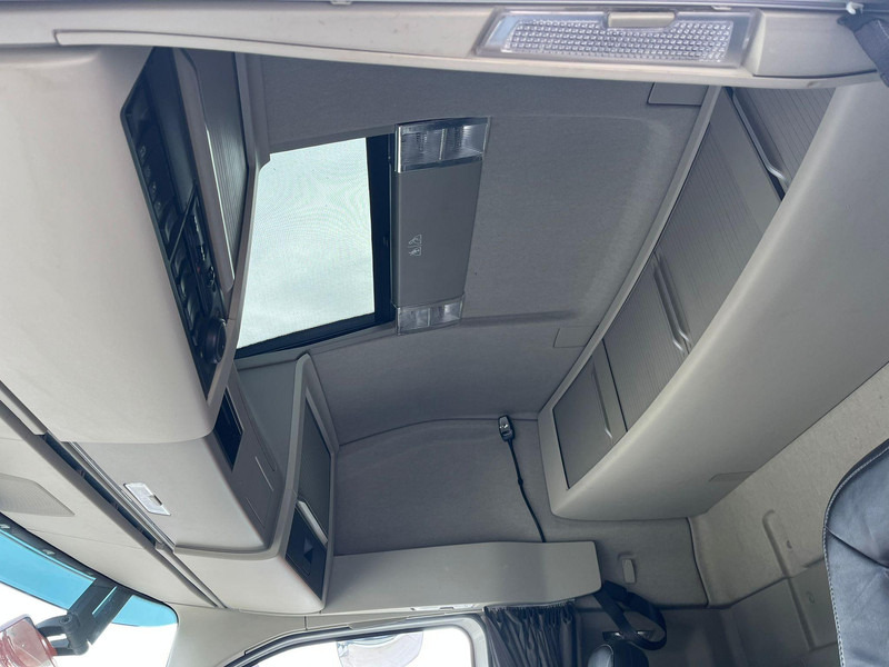 Autocarro scarrabile Volvo FH 540 6x4 PALIFT T 20 ton / L=5600 mm / RETARDER / TANDEM AXLE LIFT: foto 20 Autocarro scarrabile Volvo FH 540 6x4 PALIFT T 20 ton / L=5600 mm / RETARDER / TANDEM AXLE LIFT: foto 20