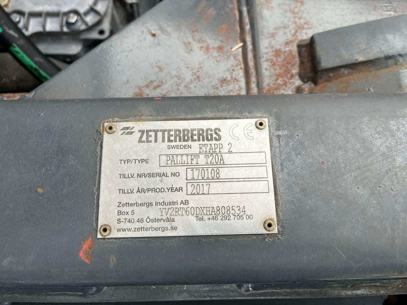 Autocarro scarrabile Volvo FH 540 6x4 PALIFT T 20 ton / L=5600 mm / RETARDER / TANDEM AXLE LIFT: foto 14 Autocarro scarrabile Volvo FH 540 6x4 PALIFT T 20 ton / L=5600 mm / RETARDER / TANDEM AXLE LIFT: foto 14