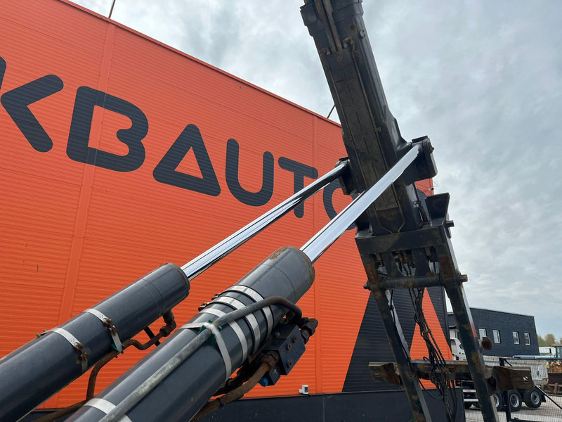 Autocarro scarrabile Volvo FH 540 6x4 PALIFT T 20 ton / L=5600 mm / RETARDER / TANDEM AXLE LIFT: foto 12 Autocarro scarrabile Volvo FH 540 6x4 PALIFT T 20 ton / L=5600 mm / RETARDER / TANDEM AXLE LIFT: foto 12