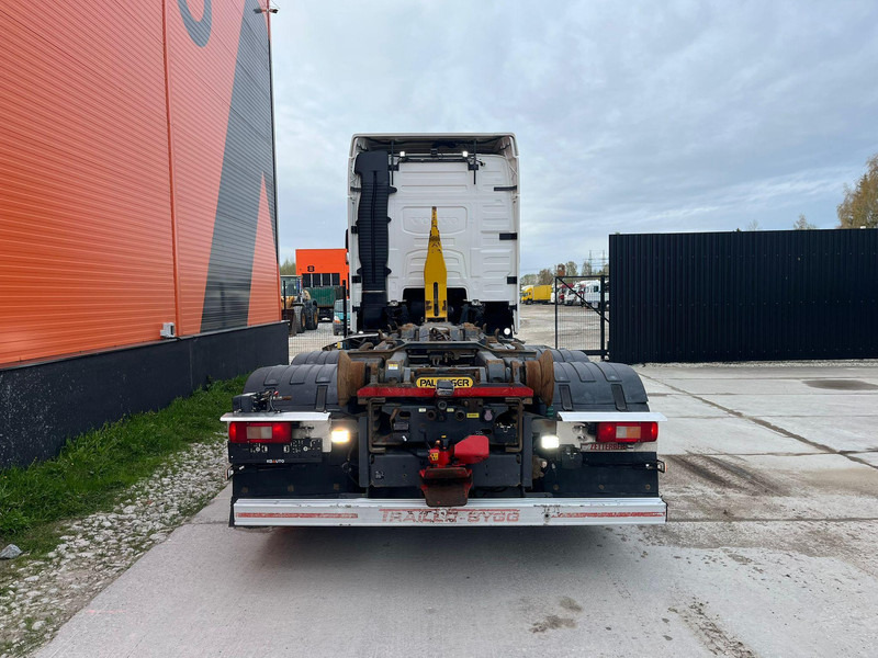 Autocarro scarrabile Volvo FH 540 6x4 PALIFT T 20 ton / L=5600 mm / RETARDER / TANDEM AXLE LIFT: foto 7 Autocarro scarrabile Volvo FH 540 6x4 PALIFT T 20 ton / L=5600 mm / RETARDER / TANDEM AXLE LIFT: foto 7