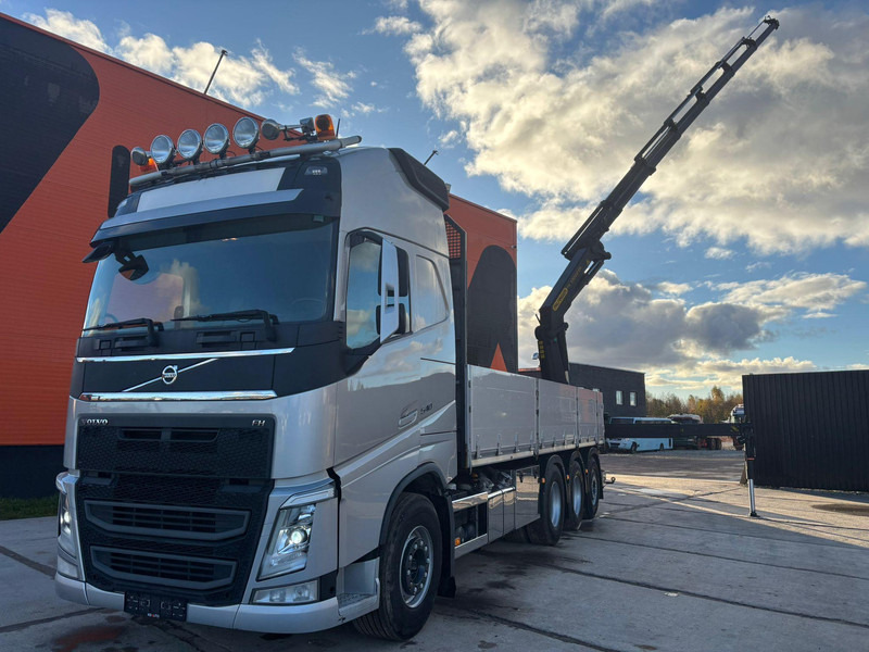 Volvo FH 540 8x4*4 PALFINGER PK 33002 EH / PLATFORM L=7049 mm - Autocarro con pianale/ Cassone fisso, Camion con gru: foto 1 Volvo FH 540 8x4*4 PALFINGER PK 33002 EH / PLATFORM L=7049 mm - Autocarro con pianale/ Cassone fisso, Camion con gru: foto 1