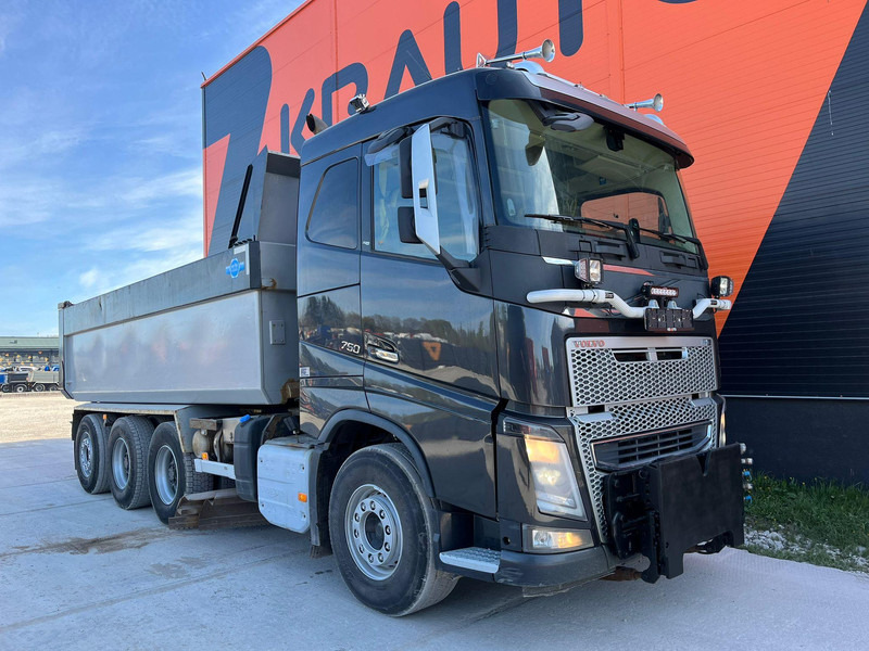 Volvo FH 750 8x4*4 UNDERBODY SCRAPER / RETARDER / BOX L=5940 mm - Autocarro ribaltabile: foto 4 Volvo FH 750 8x4*4 UNDERBODY SCRAPER / RETARDER / BOX L=5940 mm - Autocarro ribaltabile: foto 4