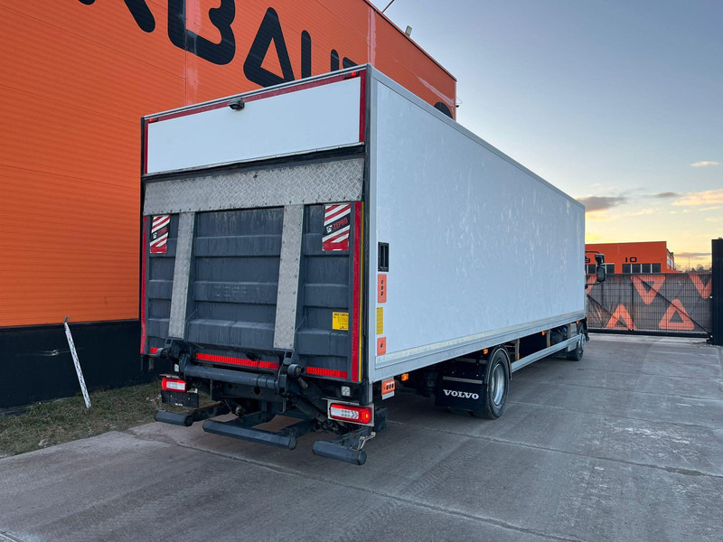 Volvo FL 210 4x2 BOX L=8764 - Autocarro furgonato: foto 5 Volvo FL 210 4x2 BOX L=8764 - Autocarro furgonato: foto 5