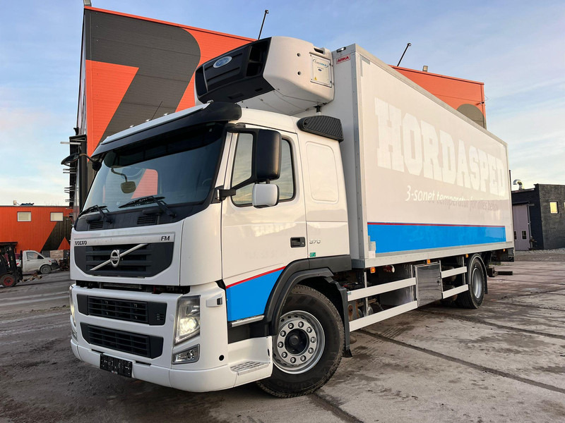Volvo FM 370 4x2 SUPRA 950 Mt / BOX L=7746 mm - Autocarro frigorifero: foto 2 Volvo FM 370 4x2 SUPRA 950 Mt / BOX L=7746 mm - Autocarro frigorifero: foto 2