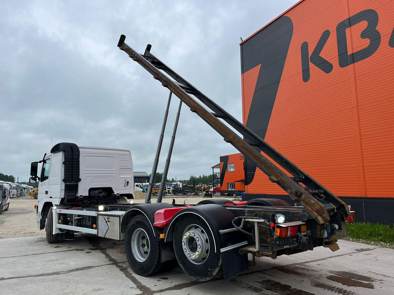 Leasing di Volvo FM 410 6x2*4 HYDRAULICS / CHASSIS L=6875 mm Volvo FM 410 6x2*4 HYDRAULICS / CHASSIS L=6875 mm: foto 10